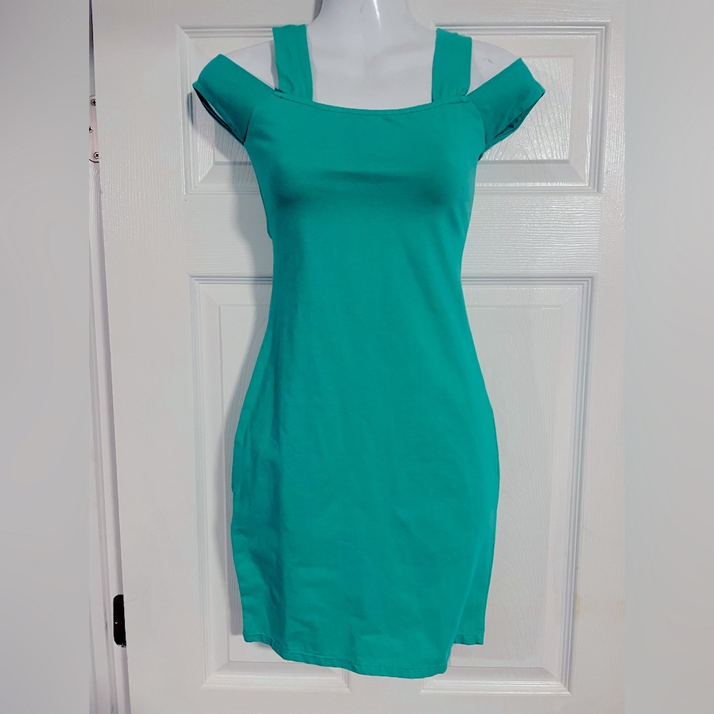 Motel Rocks Camilla cold shoulder turquoise mini dress size small NWT